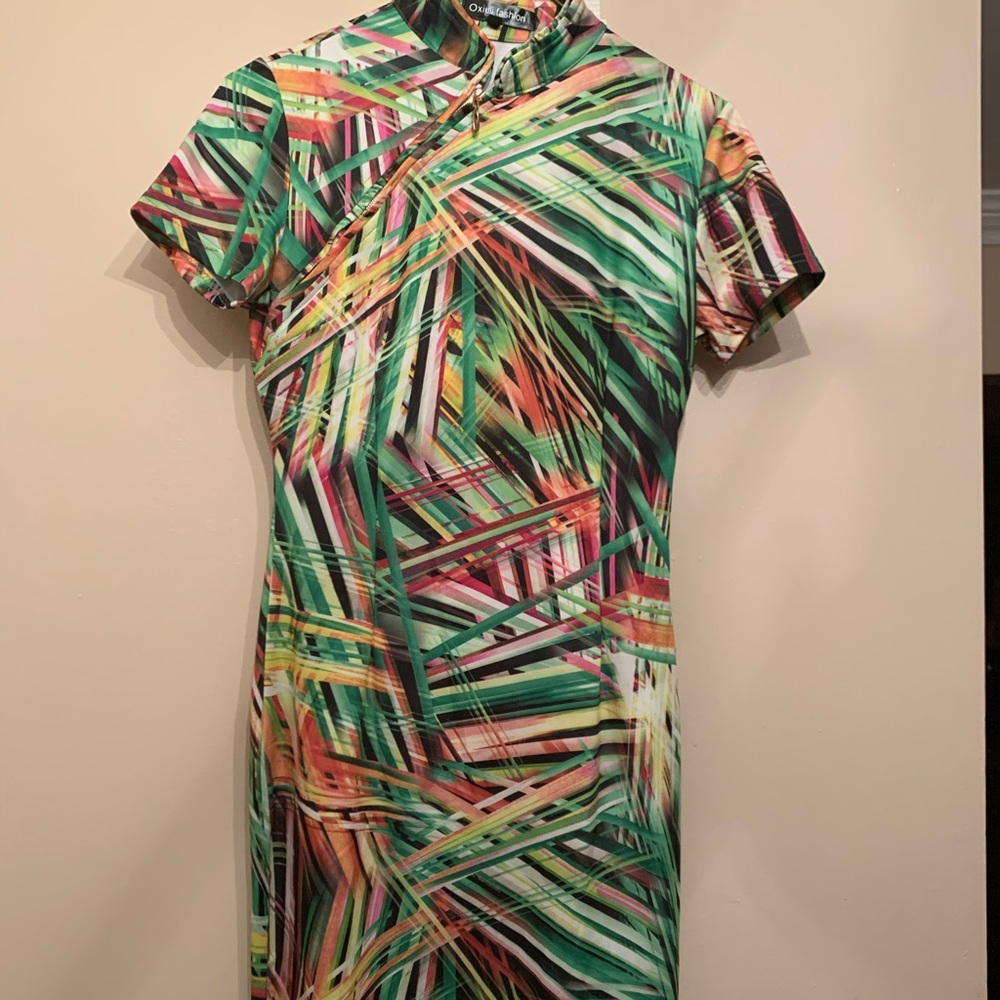 Dress - Picture 2 of 2